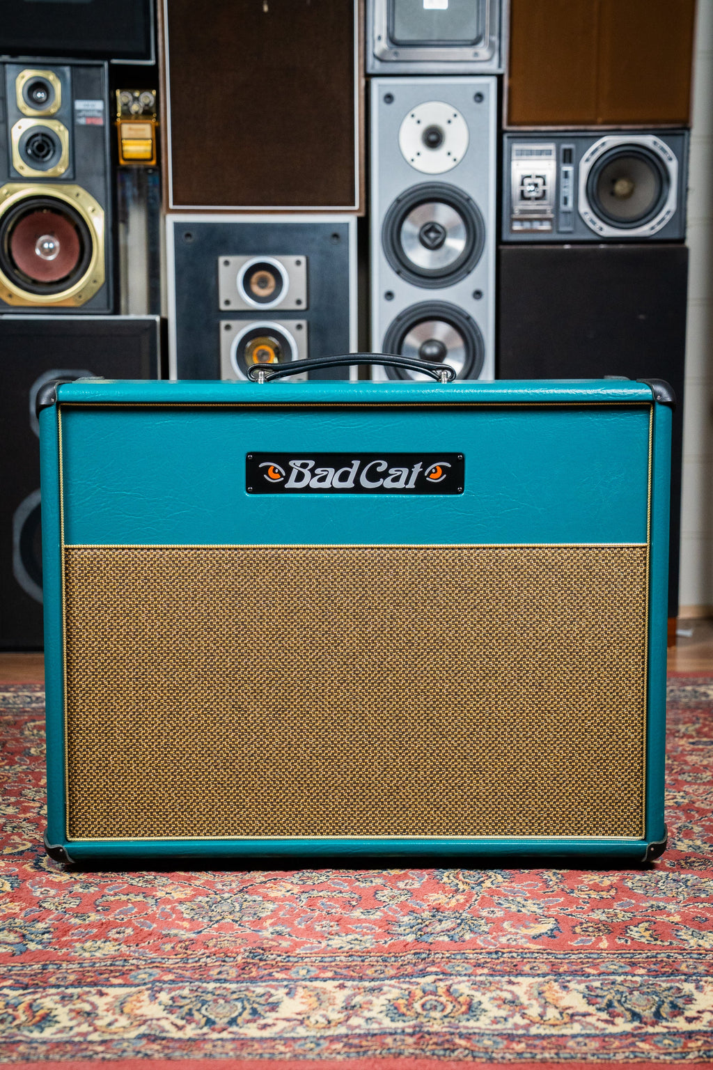 Bad Cat CUSTOM Era 30 1x12" Guitar Cab - Antique Green / Gold Piping