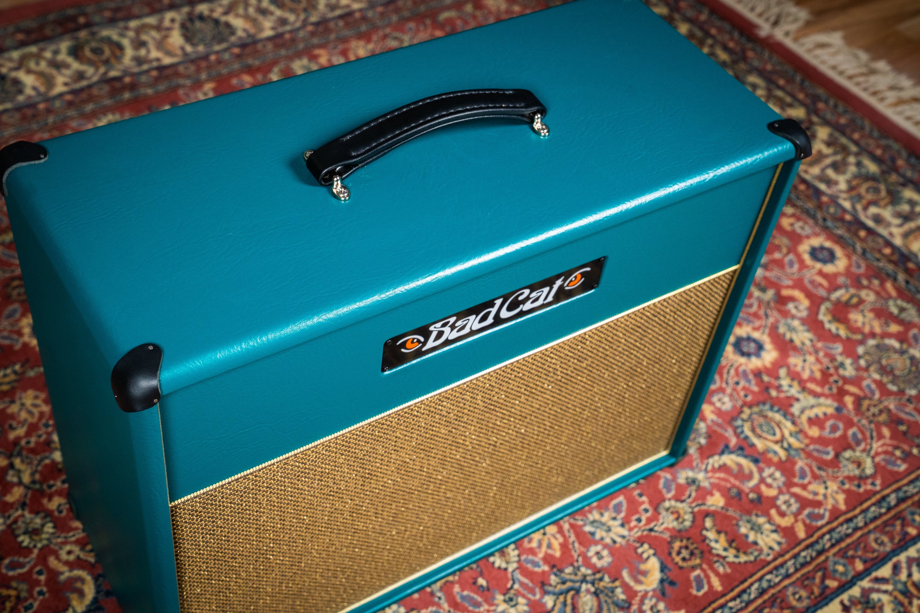 Bad Cat CUSTOM Era 30 1x12" Guitar Cab - Antique Green / Gold Piping