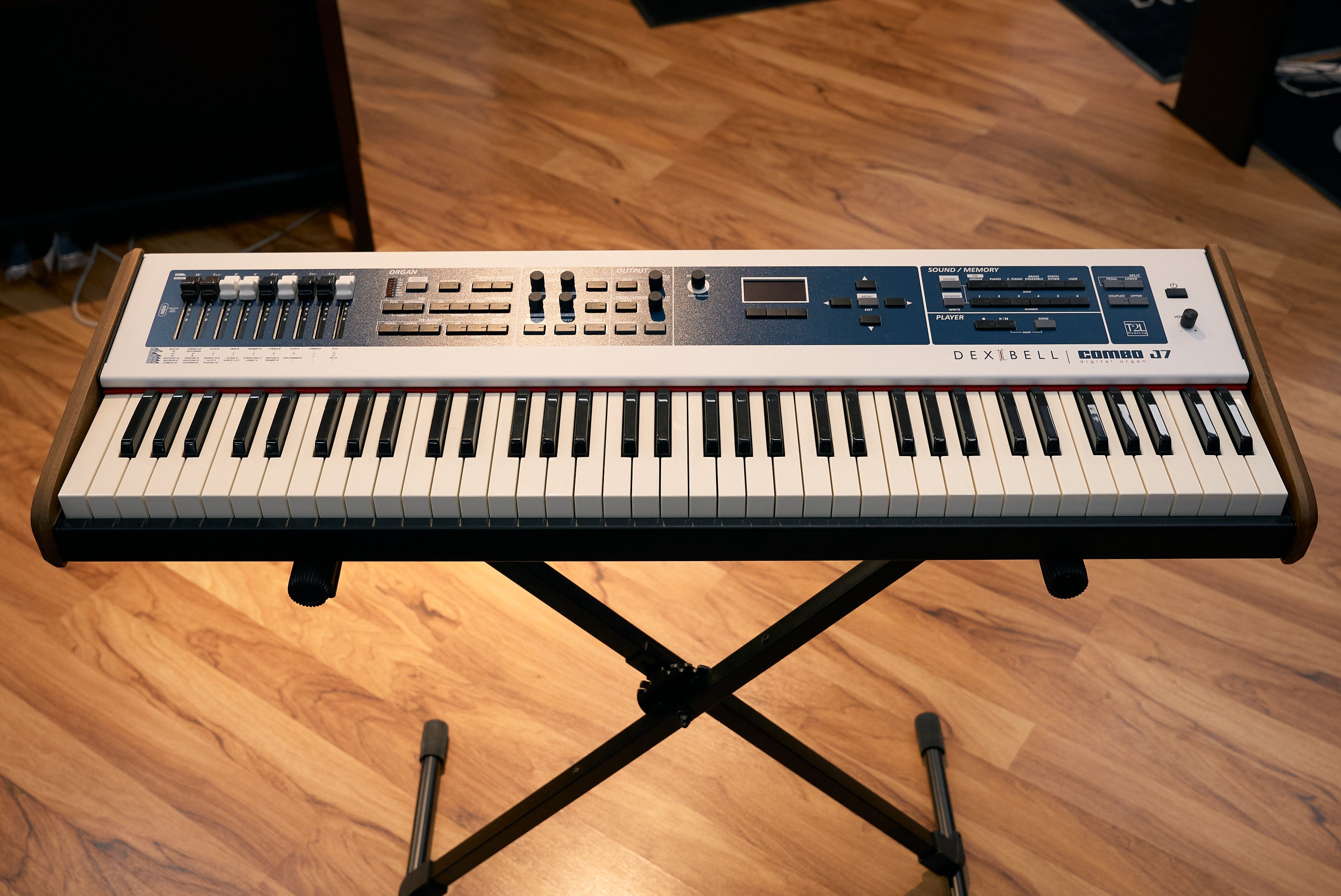 Dexibell J7 Combo Organ w/Power Supply - Pre-Owned