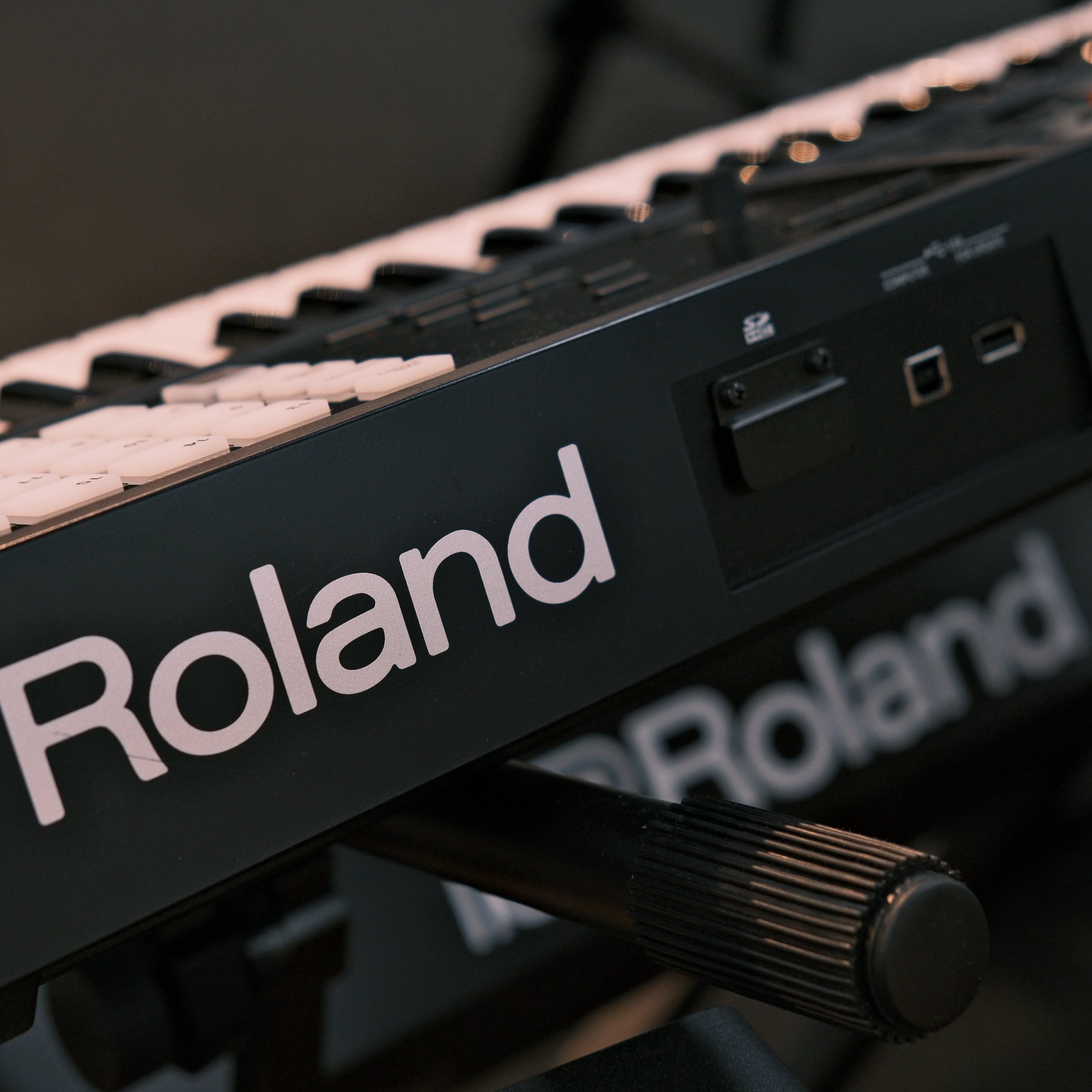 Roland FA-06 61-note Workstation - Pre-Owned