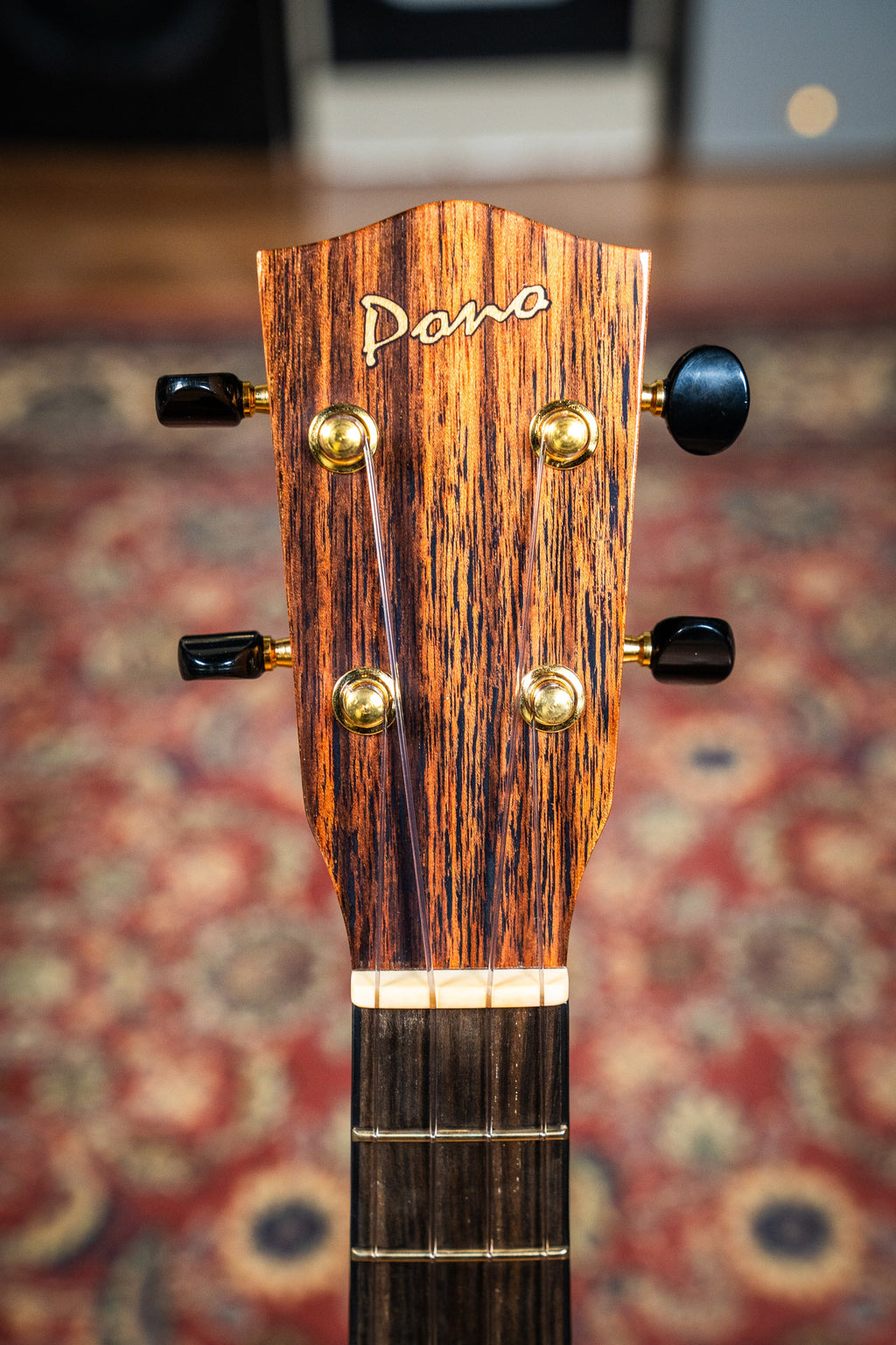 Pono AT-O Oihana Series Tenor Ukulele - Acacia