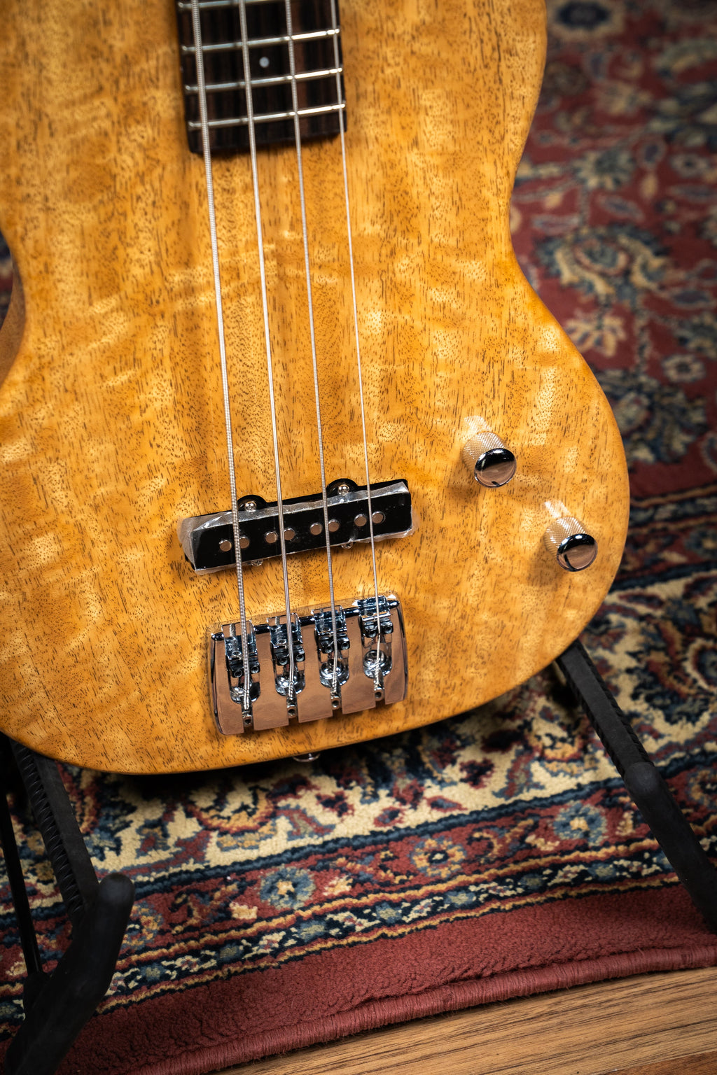 Pono Bass Ukulele