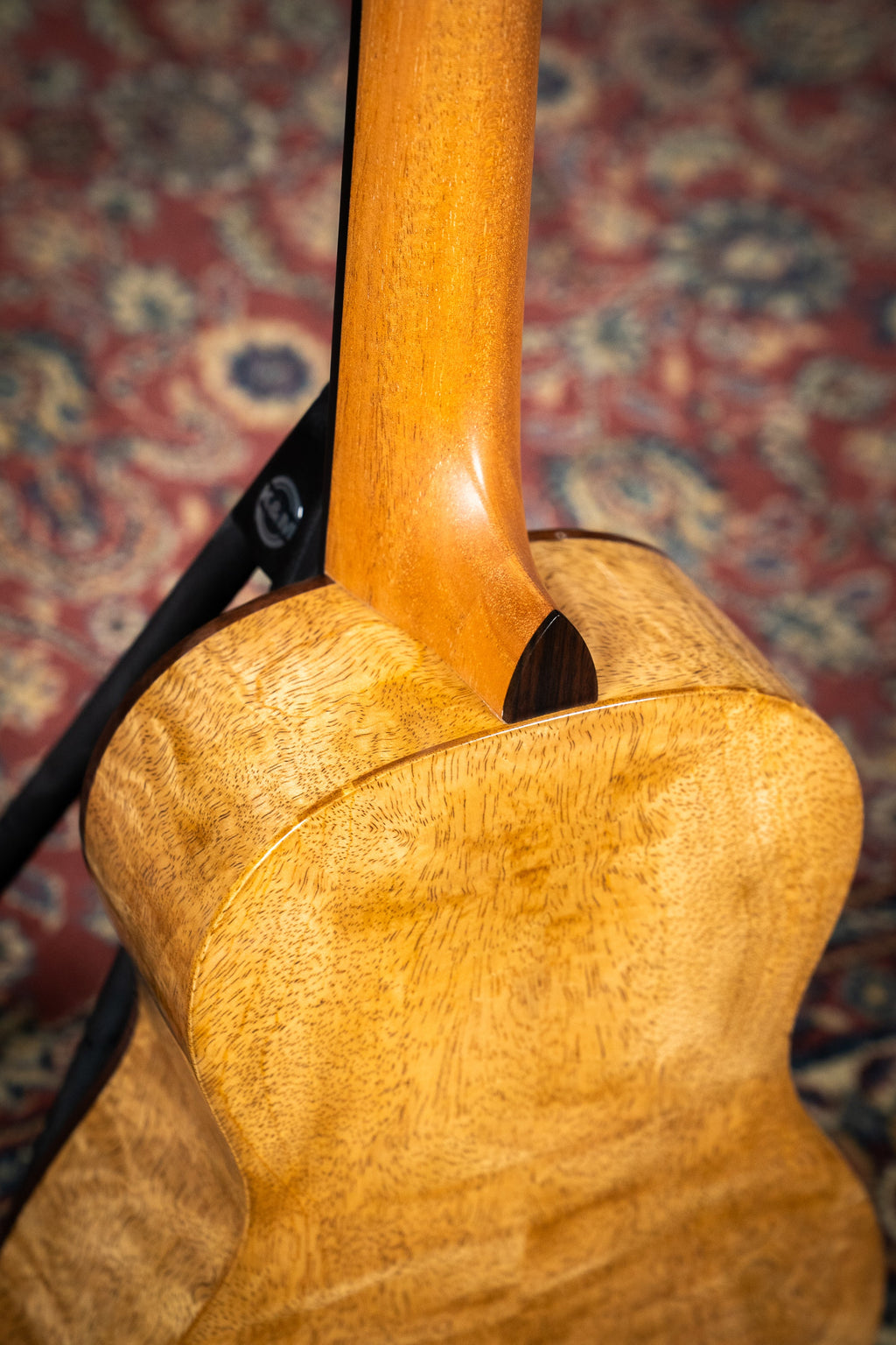 Pono MG-O Oihana Series Tenor Ukulele - Mango