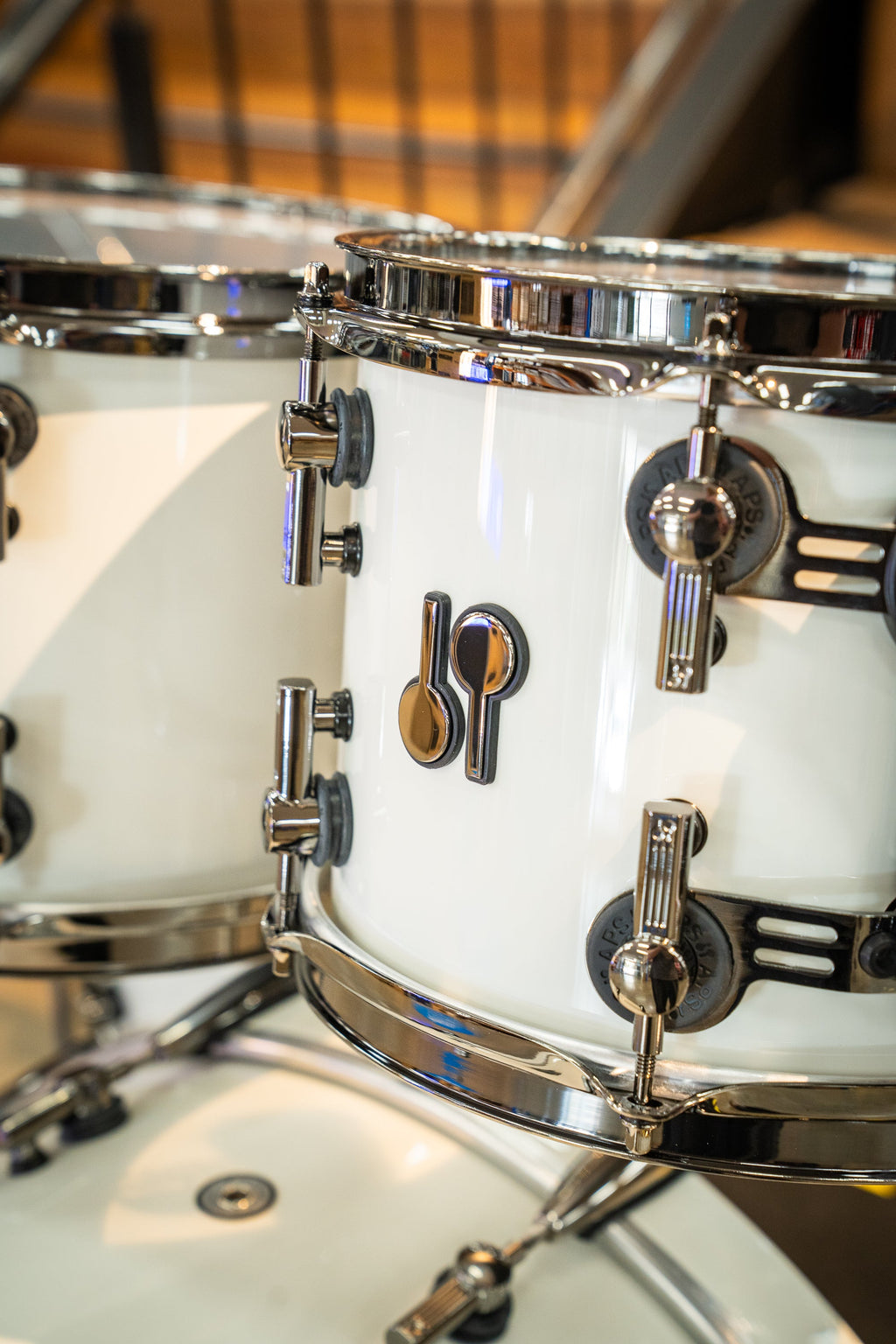 Sonor SQ2 4pc Beech Wood Drum Kit - Shell Pack - Grey White Finish / Black HW (10x8 12x9 16x16 22x17)