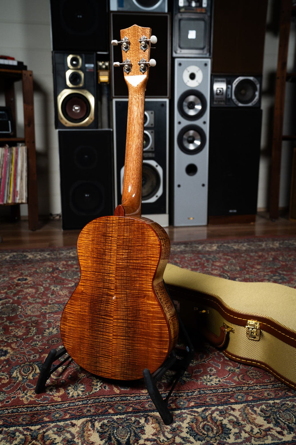 Szabadics Baritone Ukulele #20 w/Case - Western Red Cedar / Blackwood