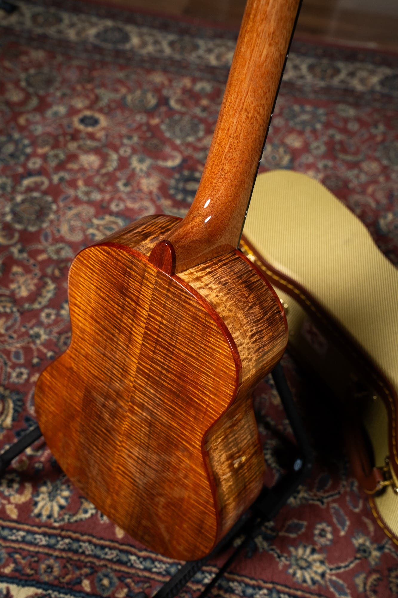 Szabadics Baritone Ukulele #20 w/Case - Western Red Cedar / Blackwood