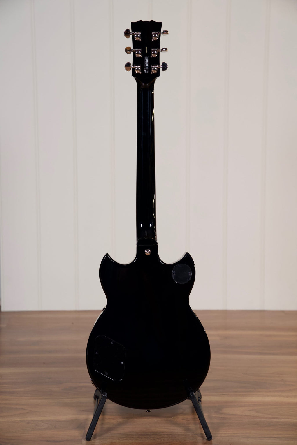 Yamaha SG1820 Electric Guitar w/Case - Black (Made in Japan)