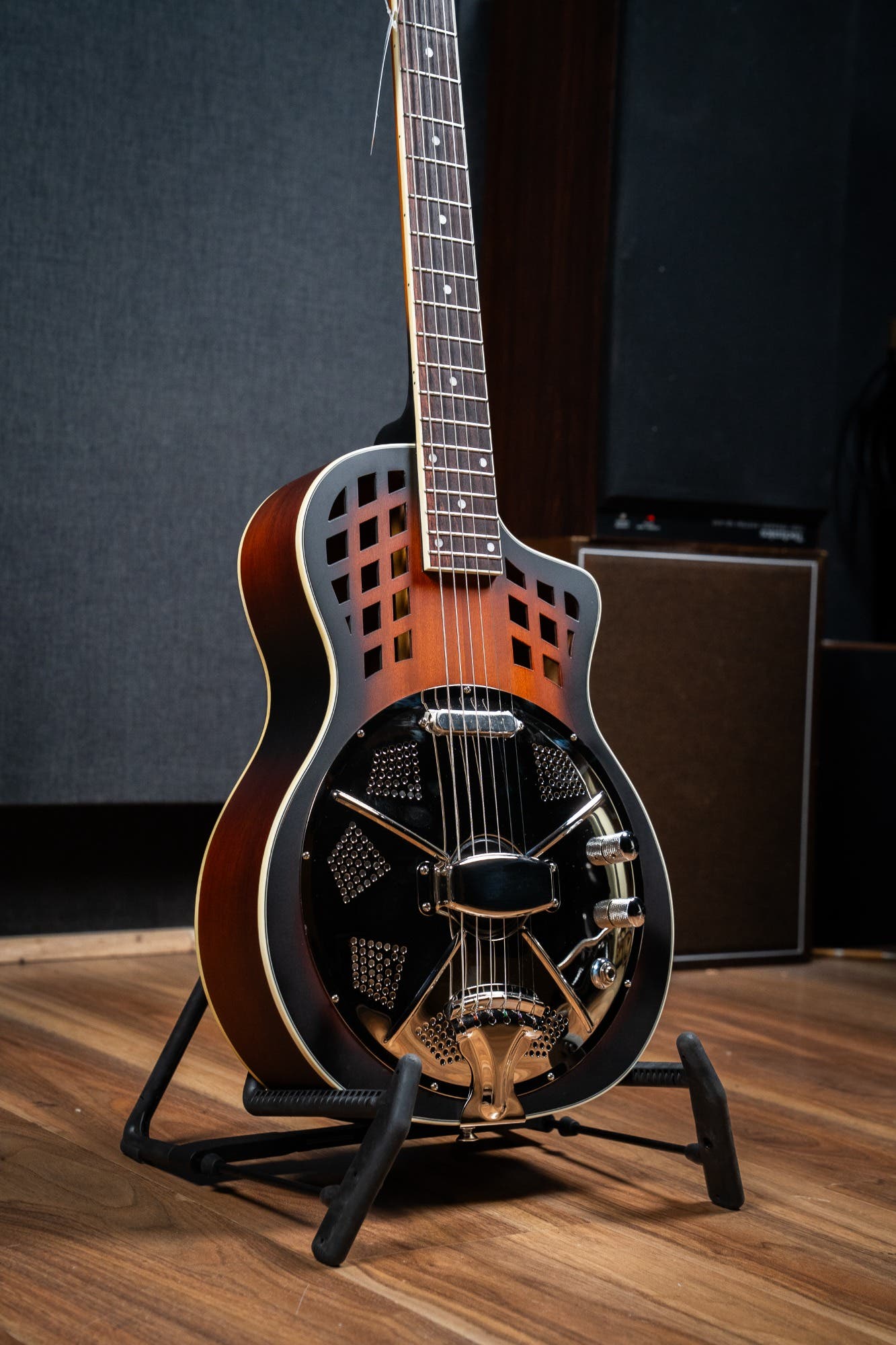 Bourbon Street BSR-LSA-MS-E 'Louisiana' Single Cone Resonator w/Pickup + Case