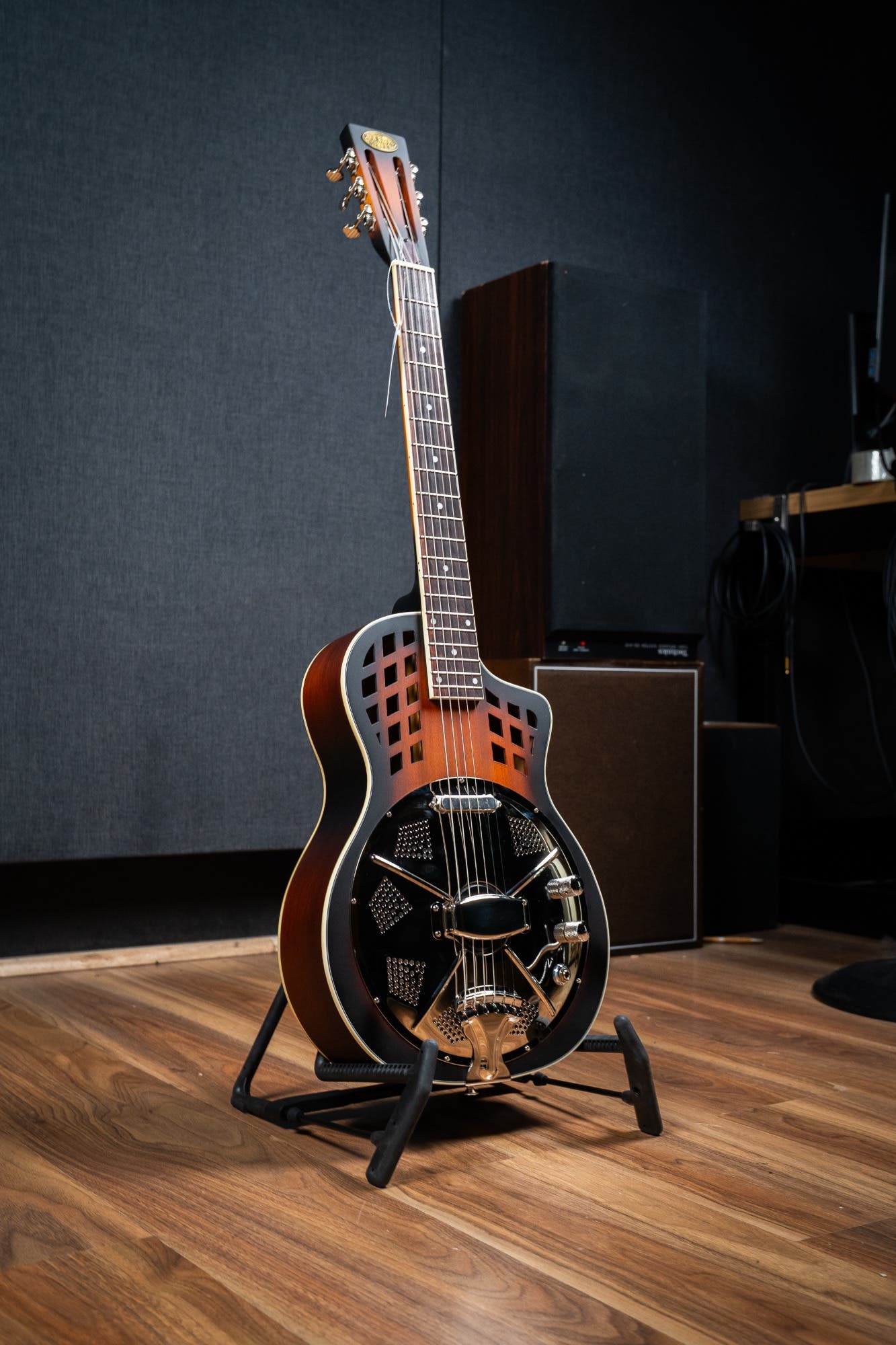 Bourbon Street BSR-LSA-MS-E 'Louisiana' Single Cone Resonator w/Pickup + Case