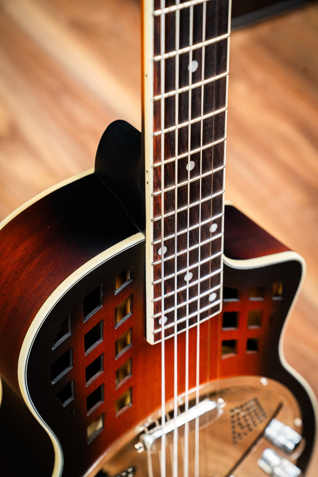 Bourbon Street BSR-LSA-MS-E 'Louisiana' Single Cone Resonator w/Pickup + Case