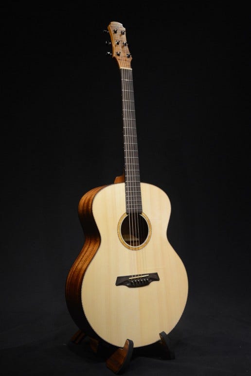 Maestro Cardinal RAFFLES MH Acoustic Electric Guitar w/Gigbag
