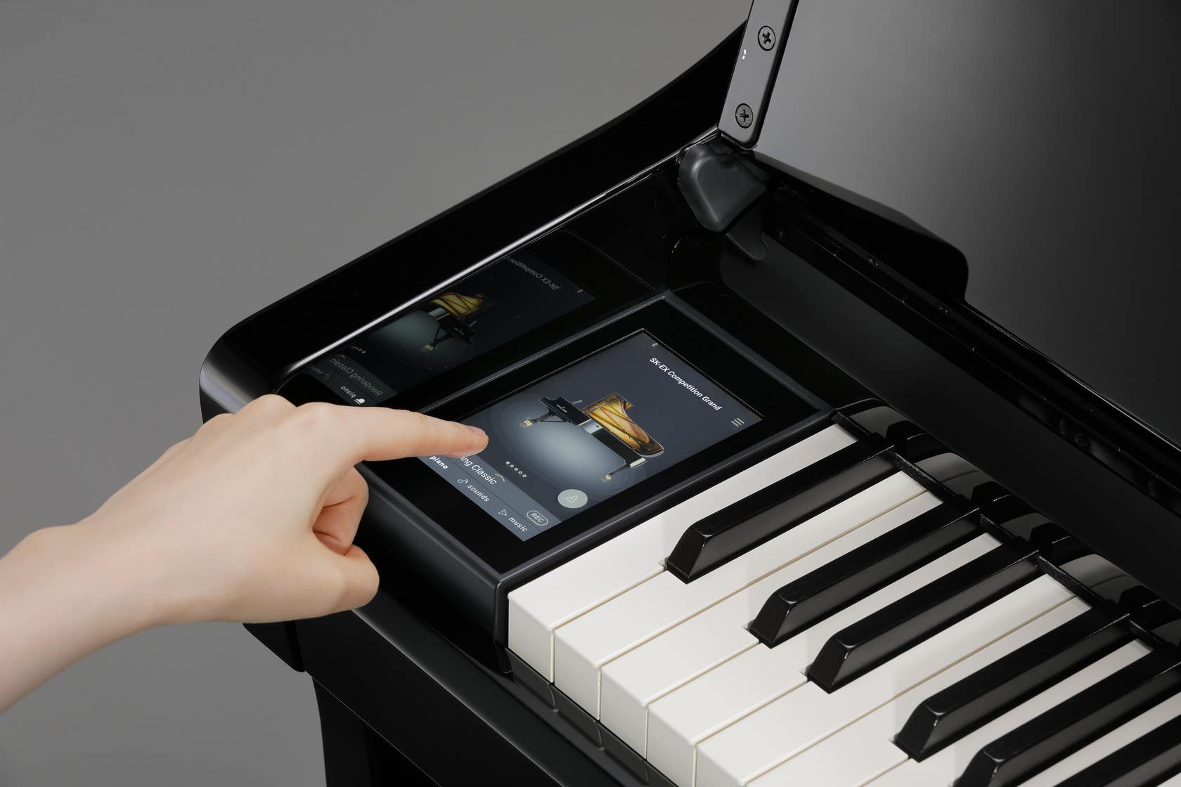 Kawai CA901 WS Concert Artist Digital Piano w/Matching Bench - White Satin