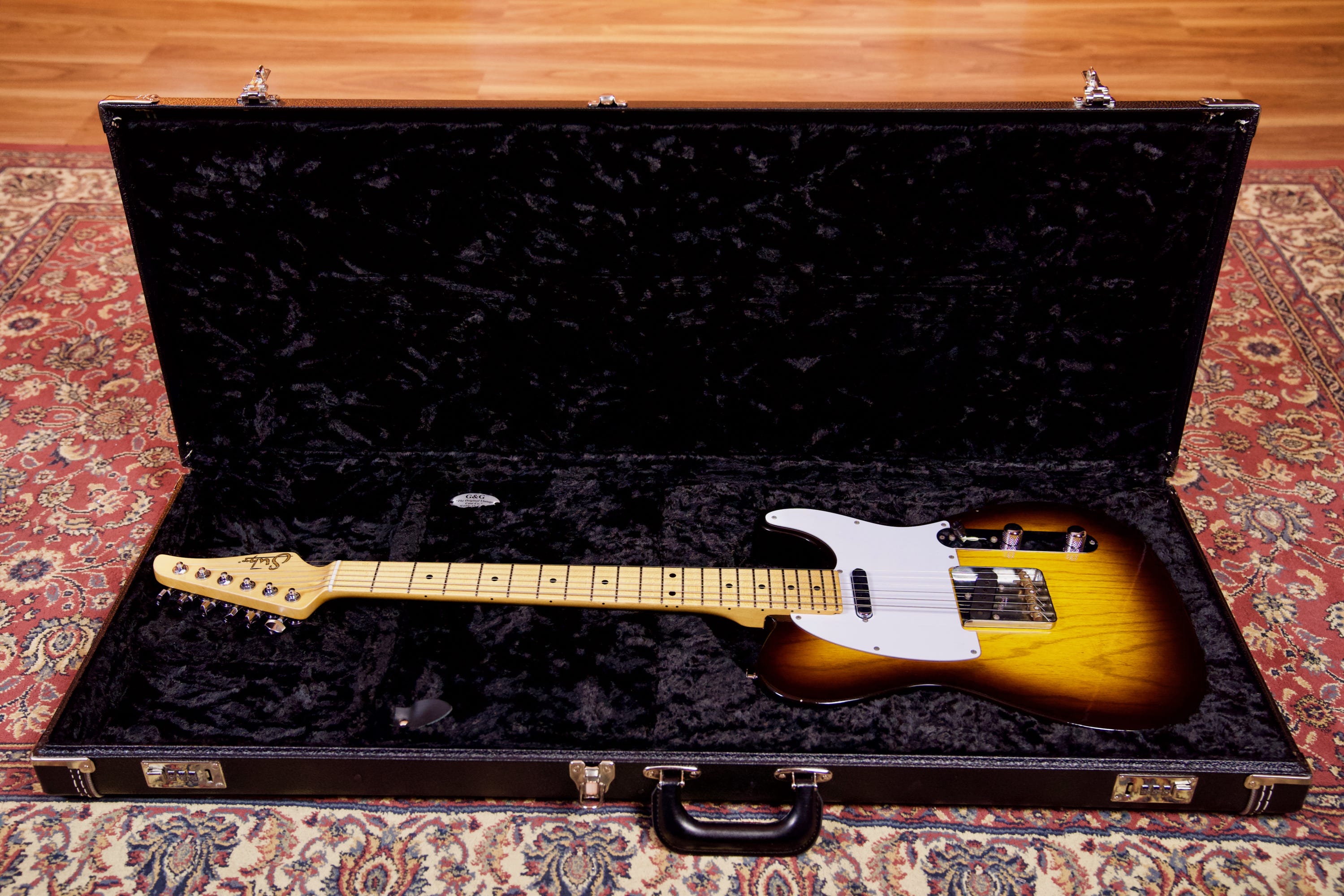 Suhr Classic T Antique Electric Guitar - 2-Tone Sunburst MN