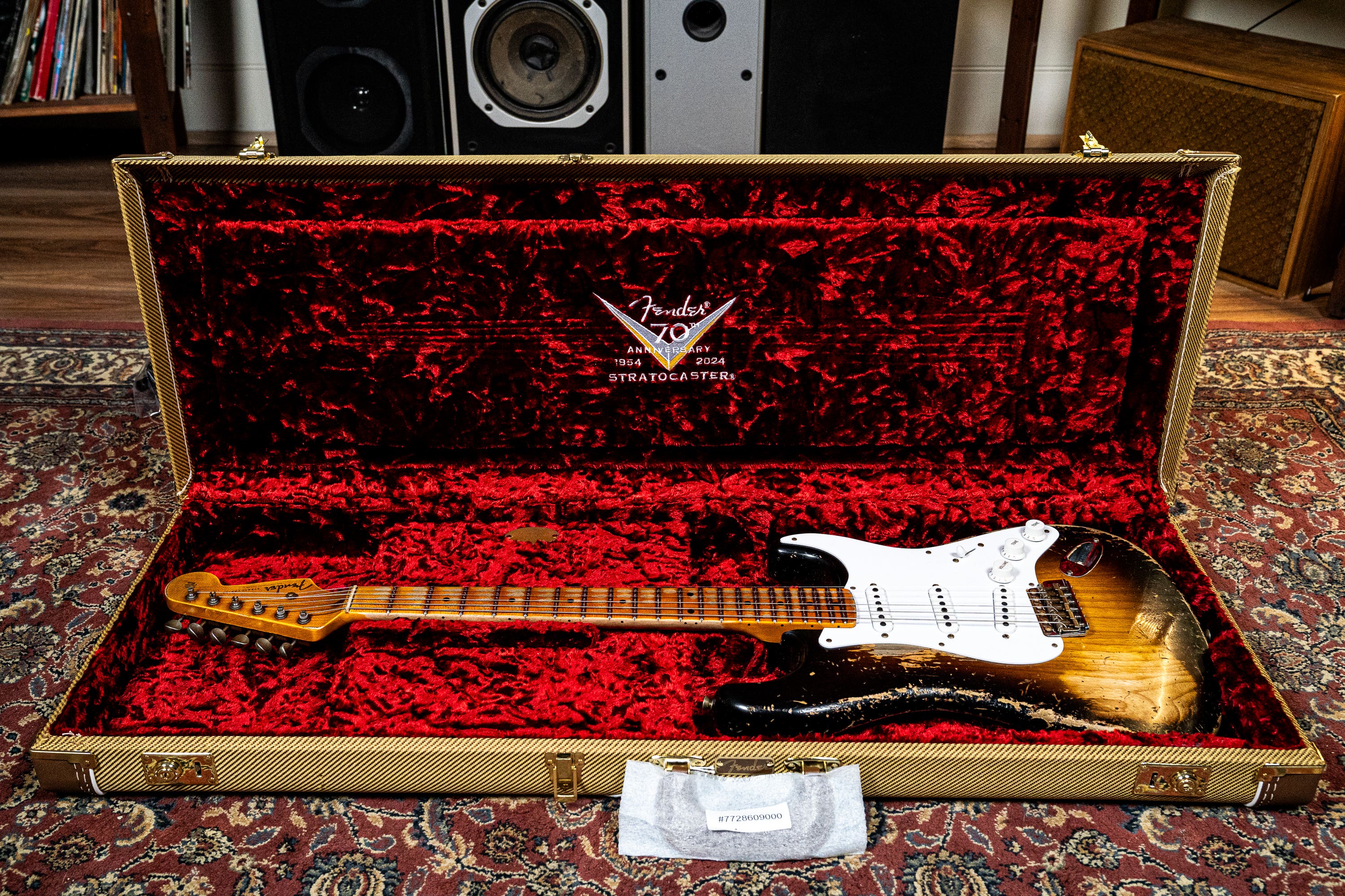 Fender Limited Edition 70th Anniversary 1954 Stratocaster  - Super Heavy Relic - Wide-Fade 2-Color Sunburst