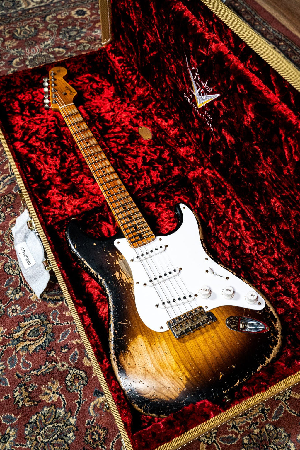 Fender Limited Edition 70th Anniversary 1954 Stratocaster  - Super Heavy Relic - Wide-Fade 2-Color Sunburst