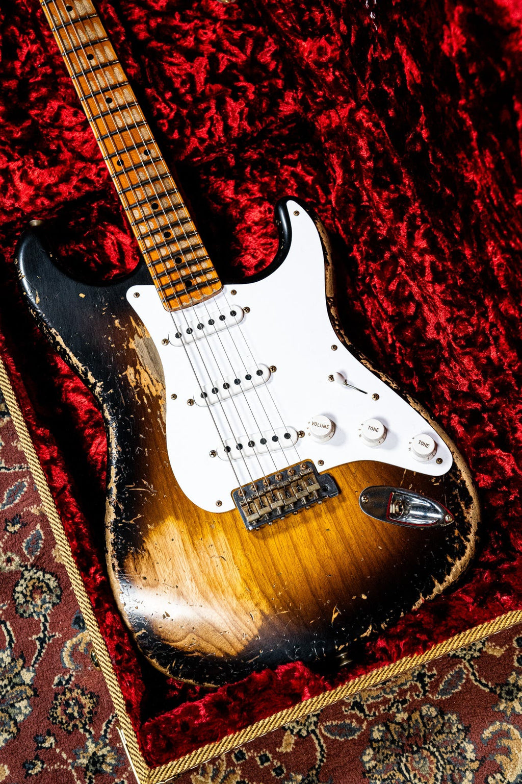 Fender Limited Edition 70th Anniversary 1954 Stratocaster  - Super Heavy Relic - Wide-Fade 2-Color Sunburst