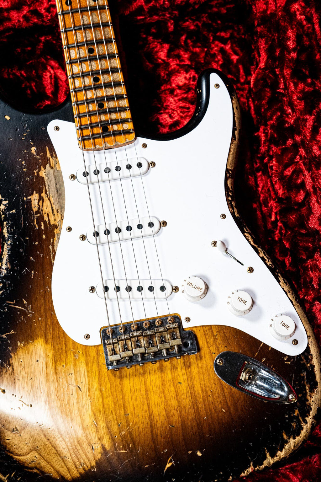 Fender Limited Edition 70th Anniversary 1954 Stratocaster  - Super Heavy Relic - Wide-Fade 2-Color Sunburst