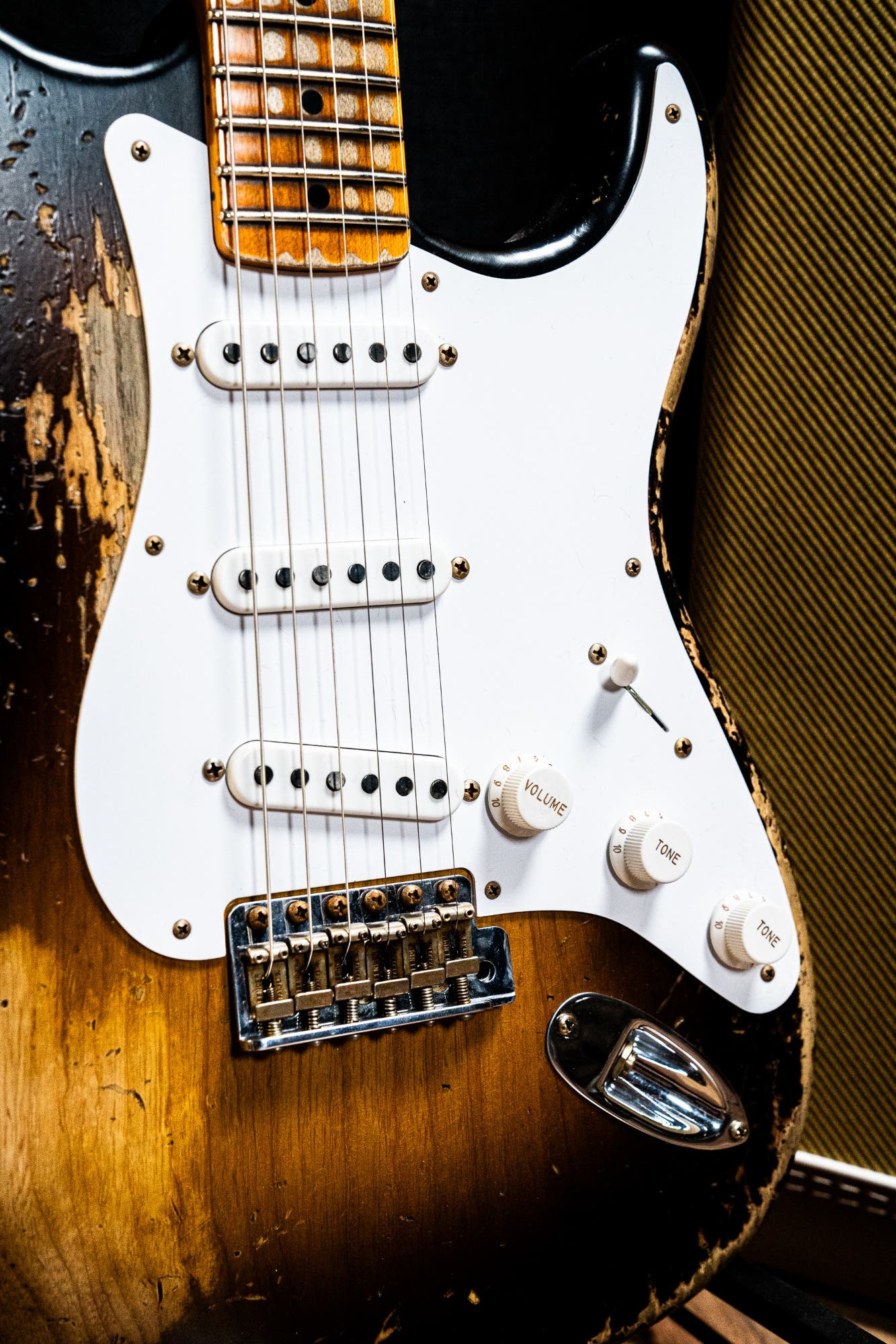 Fender Limited Edition 70th Anniversary 1954 Stratocaster  - Super Heavy Relic - Wide-Fade 2-Color Sunburst