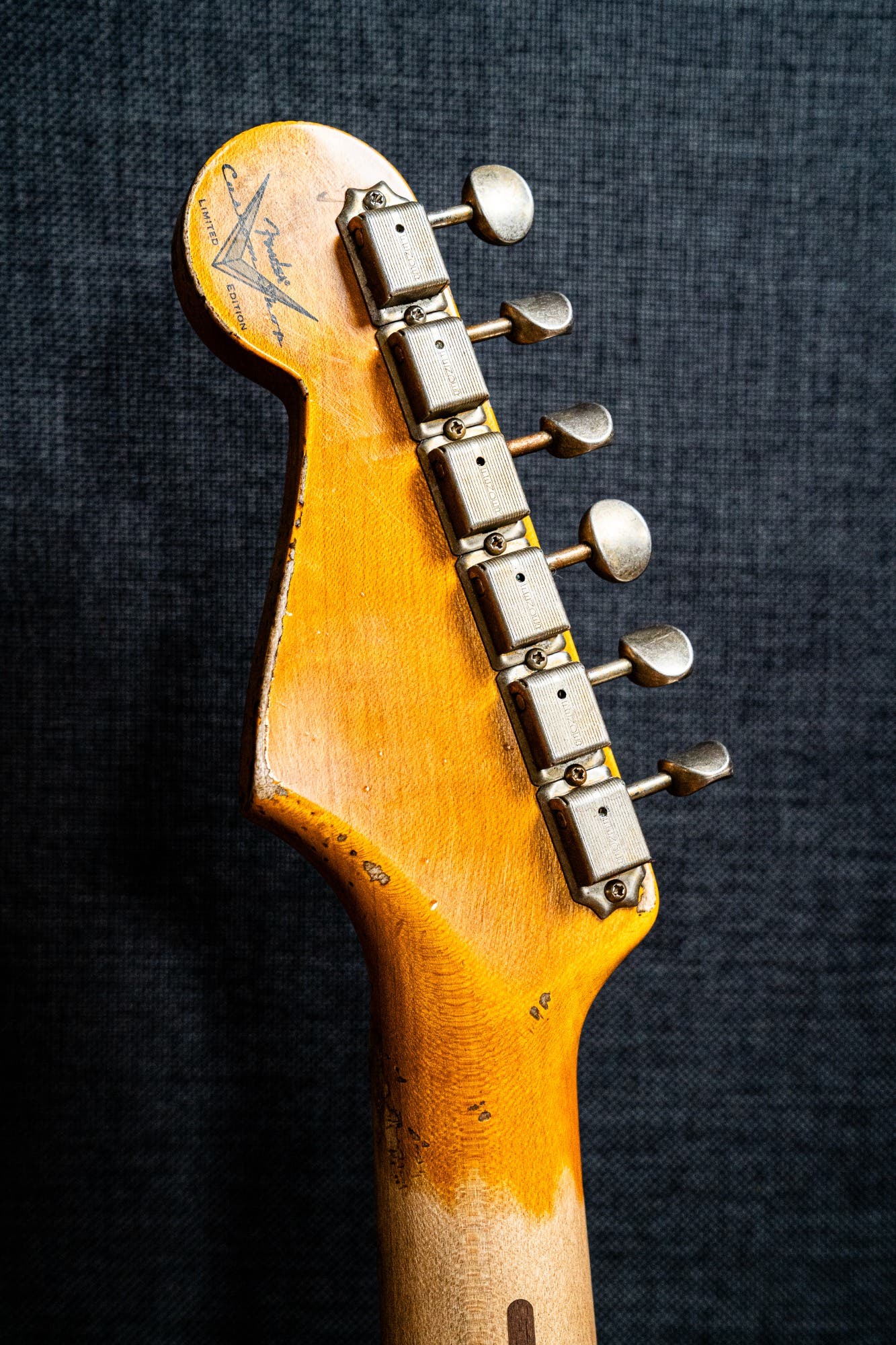 Fender Limited Edition 70th Anniversary 1954 Stratocaster  - Super Heavy Relic - Wide-Fade 2-Color Sunburst
