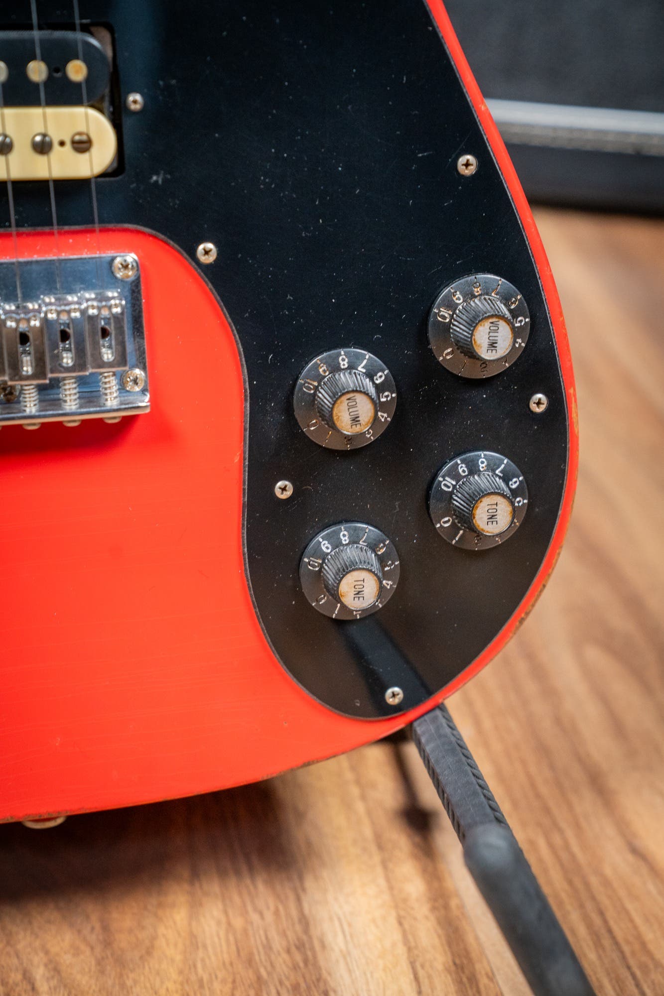 Friedman Vintage T - Rosewood FB - Nitro Fiesta Red Medium Aged (Classic 90 / HB Pickups)