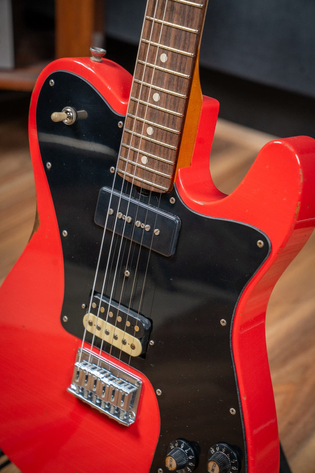 Friedman Vintage T - Rosewood FB - Nitro Fiesta Red Medium Aged (Classic 90 / HB Pickups)