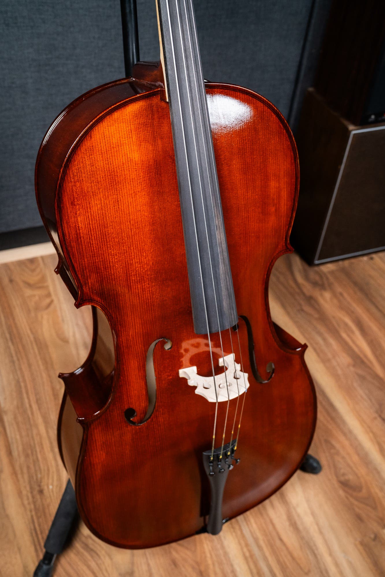 GLIGA ST. ROMANI II 4/4 CELLO OUTFIT - ANTIQUE OIL FULLY SETUP W/CLARENDON GOLD STRINGS