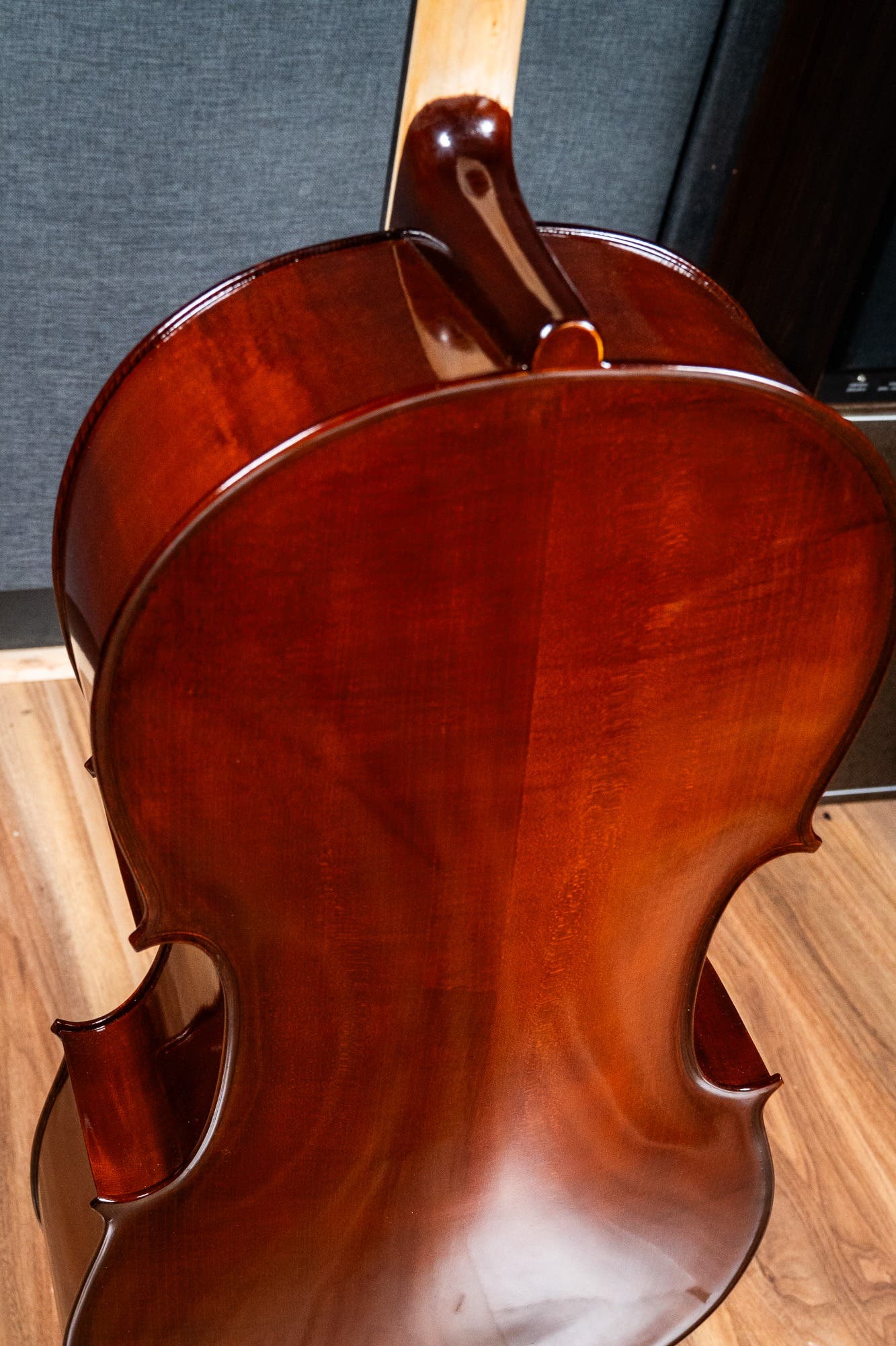 GLIGA ST. ROMANI II 4/4 CELLO OUTFIT - ANTIQUE OIL FULLY SETUP W/CLARENDON GOLD STRINGS